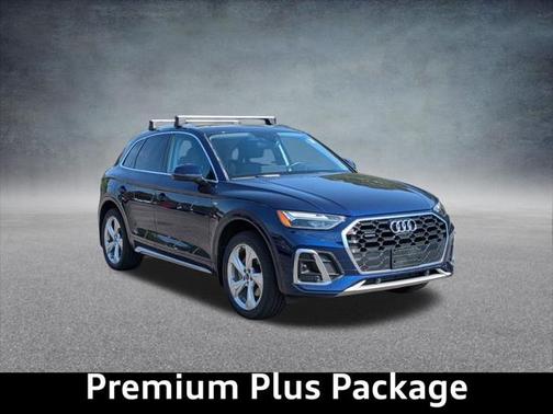 2022 Audi Q5 45 S line Premium Plus