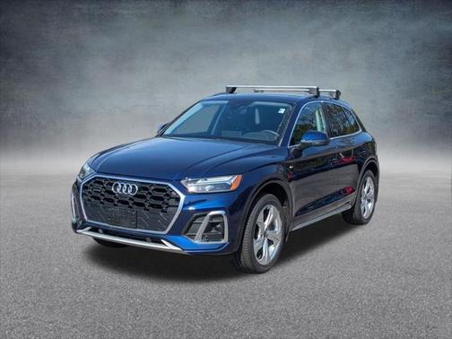 2022 Audi Q5 45 S line Premium Plus
