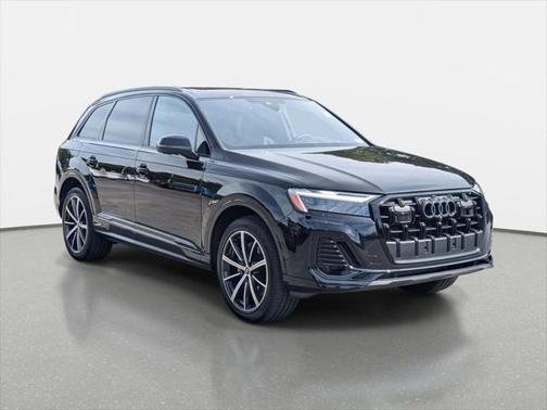 2025 Audi Q7 45 Premium Plus