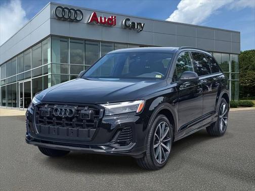 2025 Audi Q7 45 Premium Plus