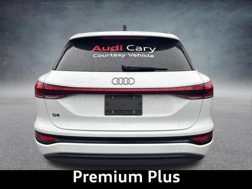 2025 Audi Q6 e-tron Premium Plus quattro