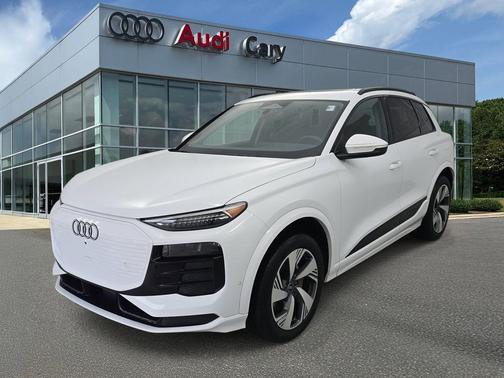 2025 Audi Q6 e-tron Premium Plus quattro