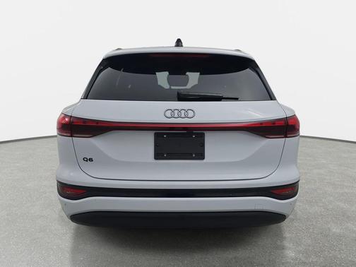 2025 Audi Q6 e-tron Premium Plus quattro