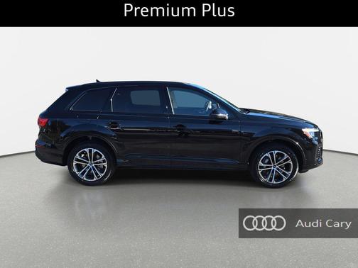 2026 Audi Q7 45 Premium Plus