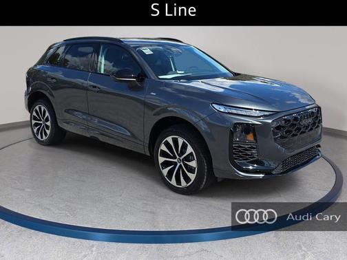 Daytona Gray Pearl Effect 2026 Audi Q3 S line