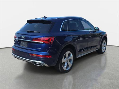 2022 Audi Q5 45 S line Prestige
