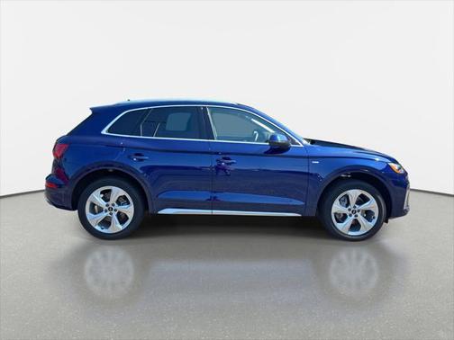 2022 Audi Q5 45 S line Prestige