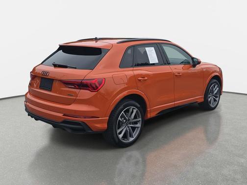 2025 Audi Q3 Premium 45 TFSI S line quattro Tiptronic