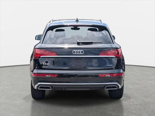 2024 Audi Q5 45 S line Premium