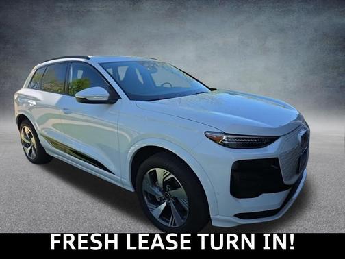 Glacier White Metallic 2025 Audi Q6 e-tron Premium Plus quattro