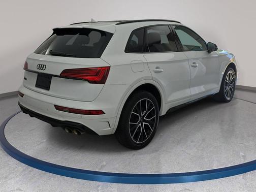 Ibis White 2023 Audi SQ5 3.0T Premium Plus