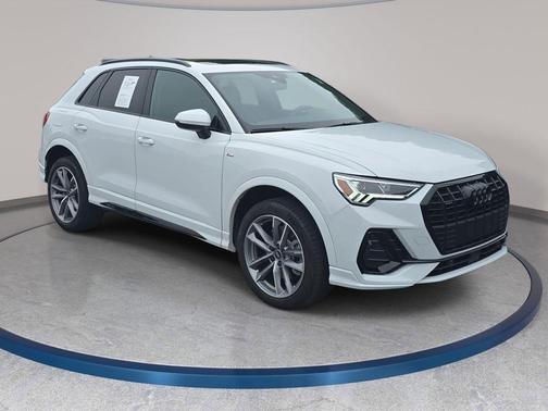 Glacier White Metallic 2024 Audi Q3 45 S line Premium Plus