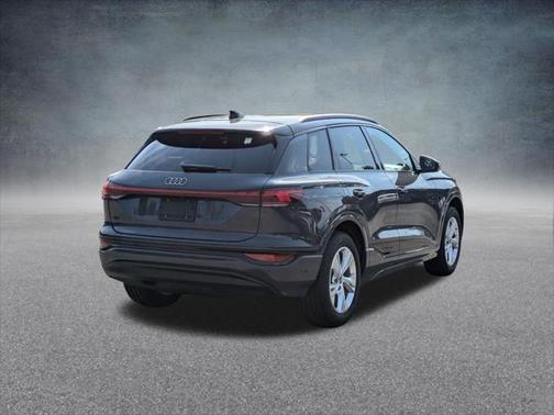 2025 Audi Q6 e-tron Premium Plus