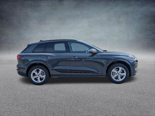 2025 Audi Q6 e-tron Premium Plus