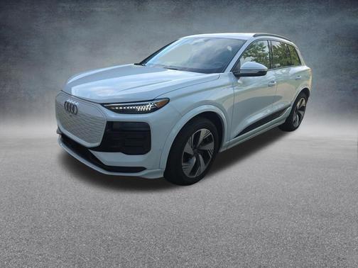 Glacier White 2025 Audi Q6 e-tron Prestige quattro