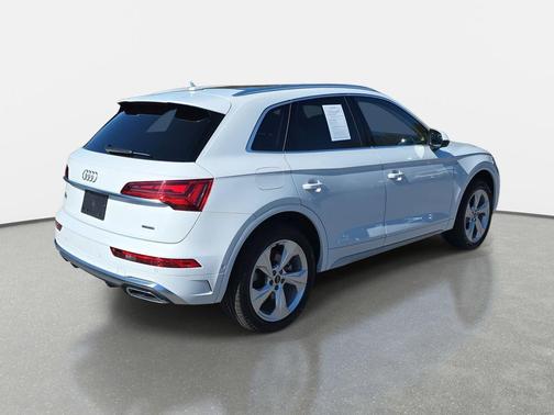 2024 Audi Q5 45 S line Prestige