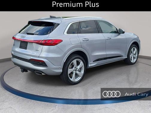 Florett Silver Metallic 2026 Audi Q5 Premium Plus TFSI quattro S tronic