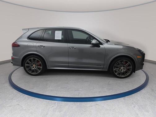 Carmine Red 2016 Porsche Cayenne GTS