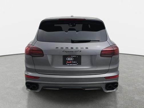 2016 Porsche Cayenne GTS