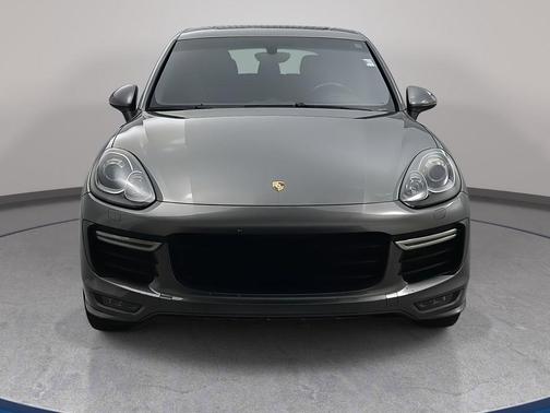 2016 Porsche Cayenne GTS