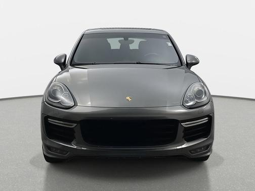 2016 Porsche Cayenne GTS