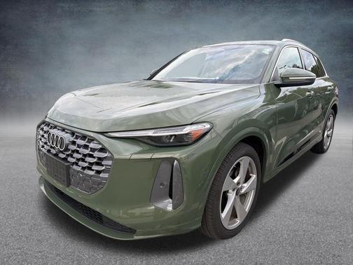 District Green Metallic 2025 Audi Q5 Prestige TFSI quattro S tronic