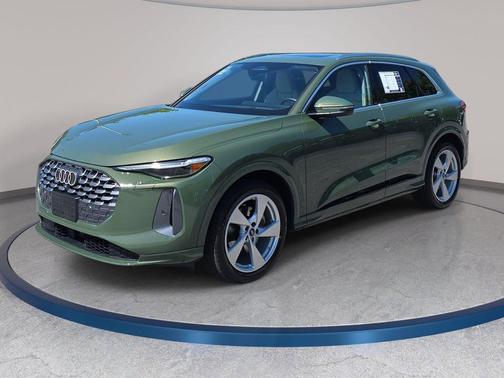 District Green Metallic 2025 Audi Q5 Prestige TFSI quattro S tronic