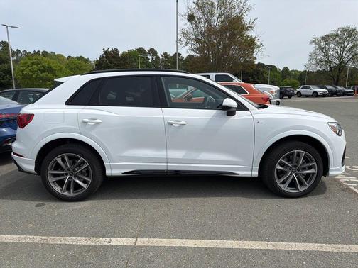 Arkona White 2025 Audi Q3 Premium 45 TFSI S line quattro Tiptronic