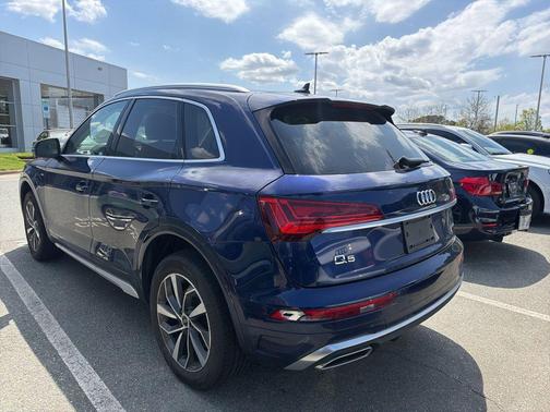 Navarra Blue Metallic 2023 Audi Q5 45 S line Premium Plus