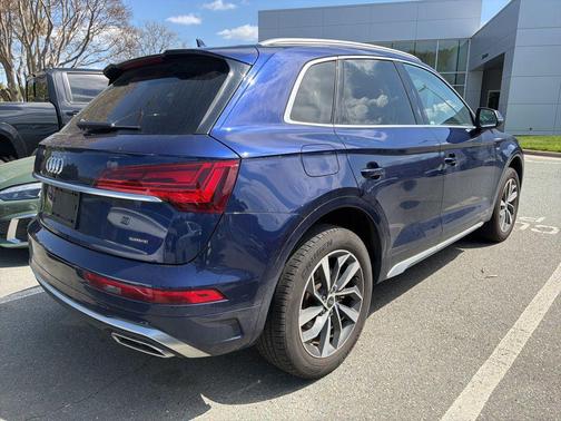 Navarra Blue Metallic 2023 Audi Q5 45 S line Premium Plus