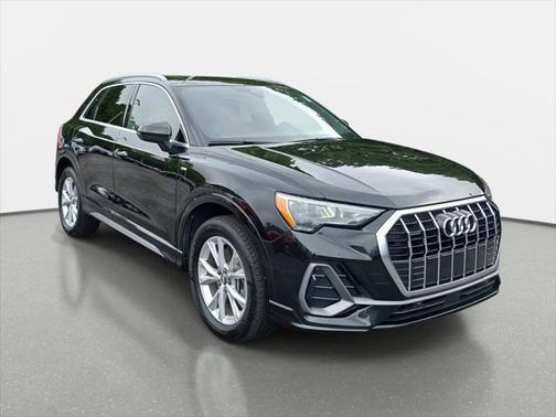2021 Audi Q3 45 S line Premium