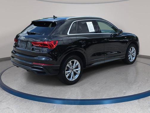 Mythos Black Metallic 2022 Audi Q3 45 S line Premium Plus