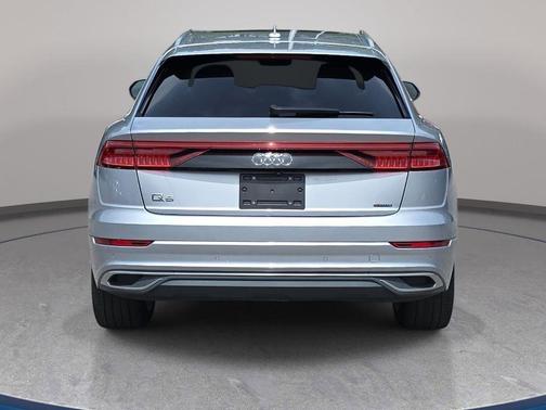 Florett Silver Metallic 2019 Audi Q8 3.0T Premium Plus