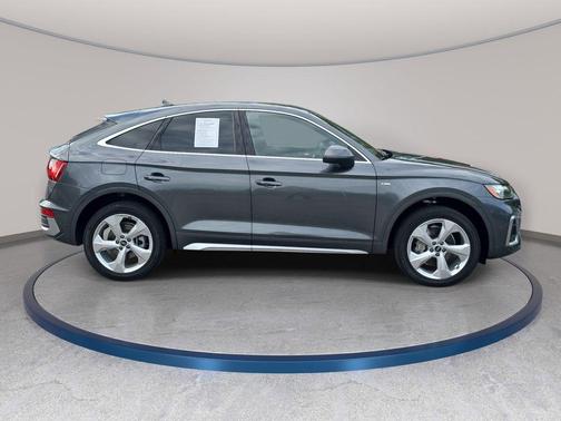 Daytona Gray Pearl Effect 2023 Audi Q5 45 S line Premium Plus
