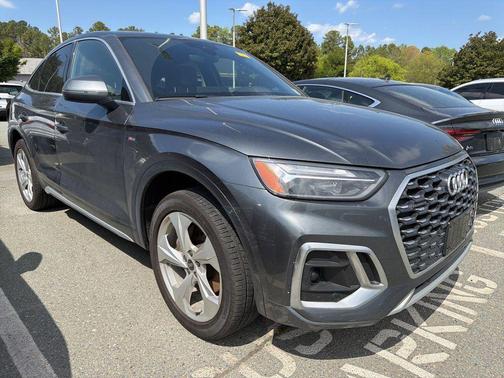 Daytona Gray Pearl Effect 2023 Audi Q5 45 S line Premium Plus