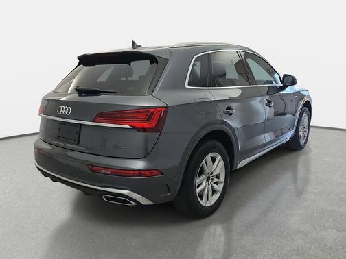 2023 Audi Q5 45 S line Premium
