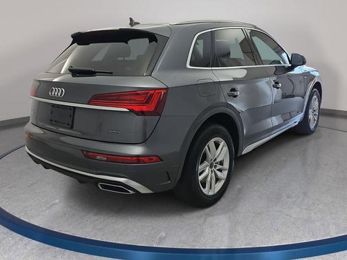 2023 Audi Q5 45 S line Premium