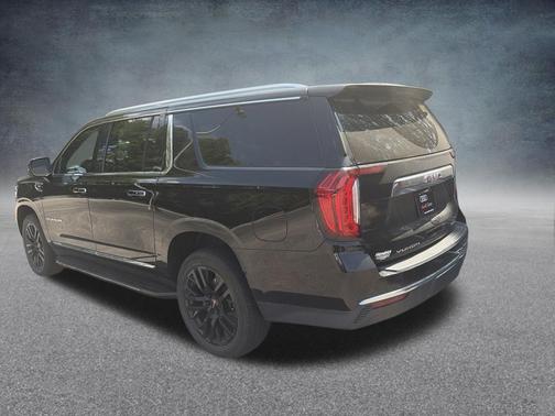 Onyx Black 2022 GMC Yukon XL SLT