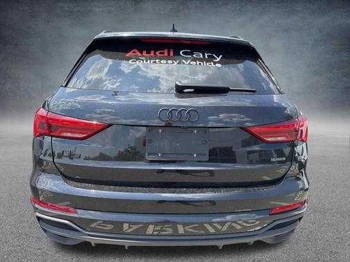 Mythos Black Metallic 2025 Audi Q3 Premium 45 TFSI S line quattro Tiptronic