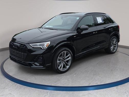 Mythos Black Metallic 2025 Audi Q3 Premium 45 TFSI S line quattro Tiptronic