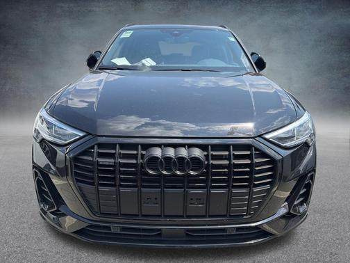 Mythos Black Metallic 2025 Audi Q3 Premium 45 TFSI S line quattro Tiptronic