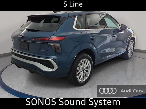 Malpelo Blue Metallic 2026 Audi Q3 TFSI quattro S tronic
