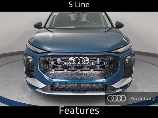Malpelo Blue Metallic 2026 Audi Q3 TFSI quattro S tronic