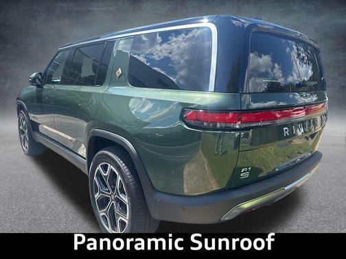 2025 Rivian R1S Adventure