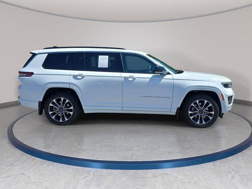 Bright White Clearcoat 2024 Jeep Grand Cherokee L Overland