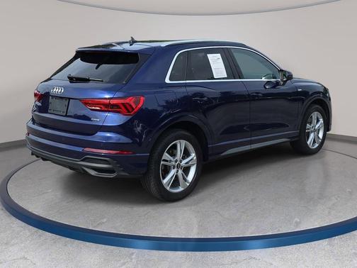 Navarra Blue Metallic 2023 Audi Q3 45 S line Premium Plus