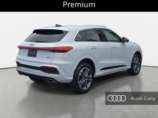 2025 Audi Q5 Premium TFSI quattro S tronic