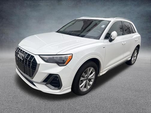 2021 Audi Q3 45 S line Premium
