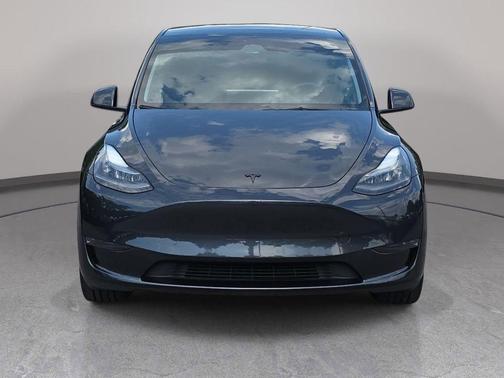 2024 Tesla Model Y Long Range Single Motor Rear-Wheel Drive