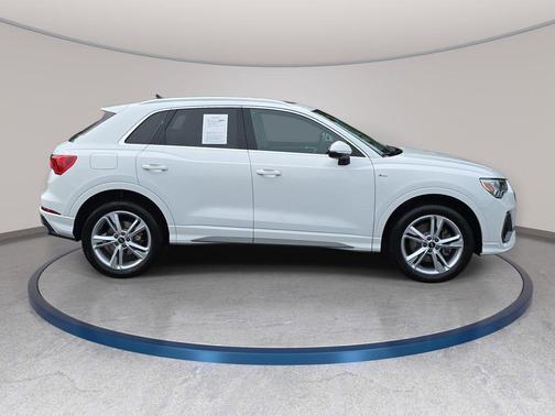 Arkona White 2024 Audi Q3 45 S line Premium Plus